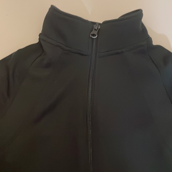 2/$18 (Get 3!) Adidas Old Navy Champion Athletic Wear Bundle Size 6 - Picture 8 of 16